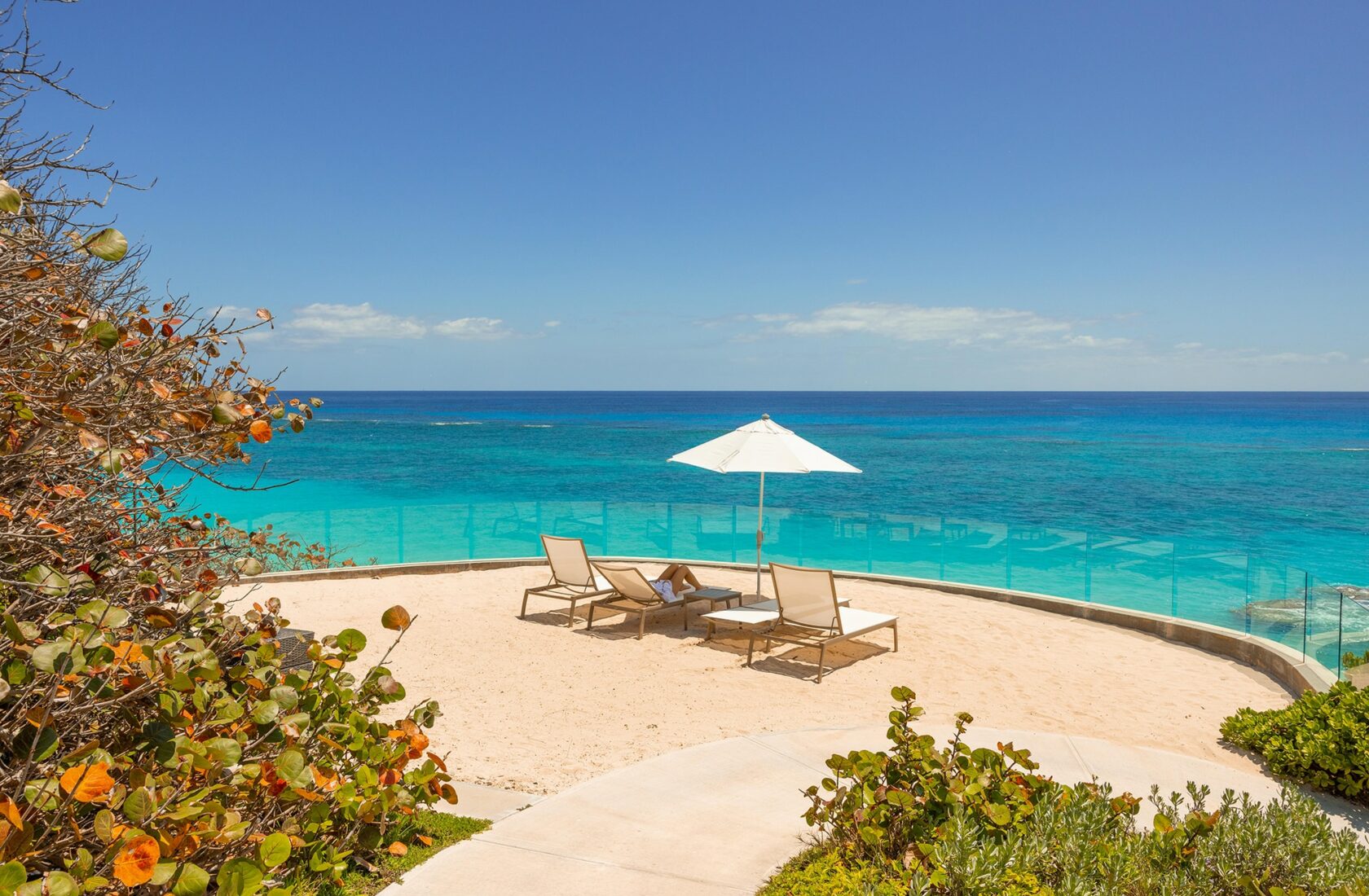 The Best Pools & Beaches in Bermuda | Luxury Hotel Bermuda